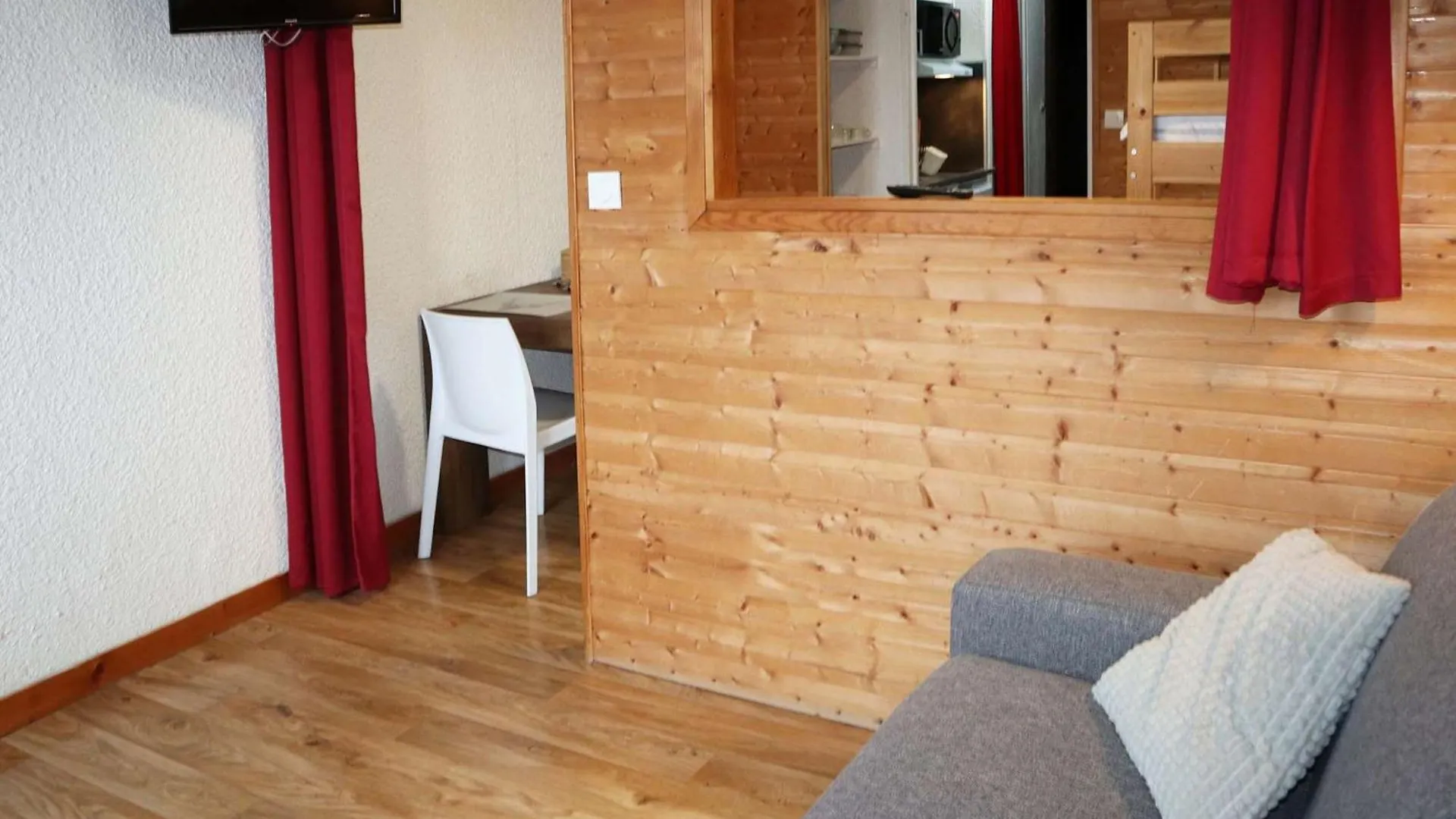 Studio Cosy 4 Pers, Les Orres 1650, Skis Aux Pieds - Fr-1-322-609